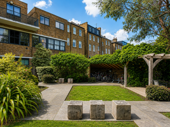 Battersea Park, SW11